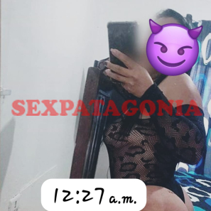 Escort LORENA    APRETADITA